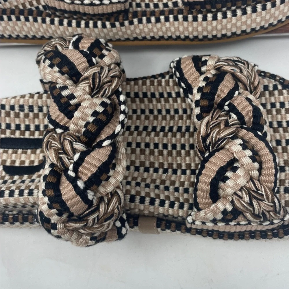 Amambaih Paris Daniela Braided Slip-On Sandals in Black and Tan Size 5.5